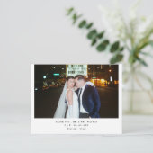Eenvoudige elegante tekst en foto bruiloft Dank u Briefkaart (Staand voorkant)
