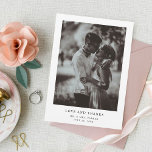 Eenvoudige elegante tekst en foto | Weddenschap Bedankkaart<br><div class="desc">Deze minimalistische en elegante bruiloft bedankt je kaarten voor de moderne zwarte tekst op een schone witte achtergrond,  met je persoonlijke foto. Een simpele en stijlvolle blik.</div>