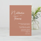 Eenvoudige elegante terracotta foto bruiloft kaart (Staand voorkant)