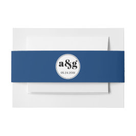 Eenvoudige elegante zwarte initialen blauwe bruilo uitnodigingen wikkel