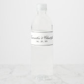 Eenvoudige Elegantie Minimalistische Bruiloft Zwar Waterfles Etiket (Voorkant)