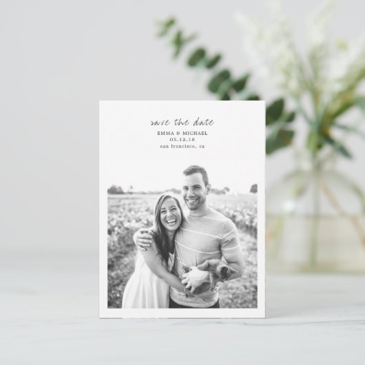 Eenvoudige en elegante foto Sla de datum op Aankondigingskaart (Staand voorkant)