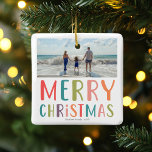 Eenvoudige en kleurrijke Merry Christmas Family Fo Keramisch Ornament<br><div class="desc">Dit eenvoudige en leuke familie Merry Christmas ornament biedt een plek voor u om uw namen toe te voegen, met 'Merry Christmas' in kleurrijke heldere typografie, evenals ruimte voor u om uw eigen landschapsfoto toe te voegen. Op de achterkant staat een kleurrijk ontwerp van een polka dot. De perfecte minimalistische...</div>