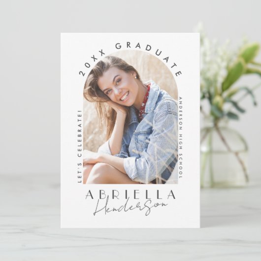 Eenvoudige en moderne Afstuderen-uitnodiging voor Kaart (Staand voorkant)