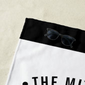 Eenvoudige en moderne familiereünie met achternaam strandlaken (In situ)