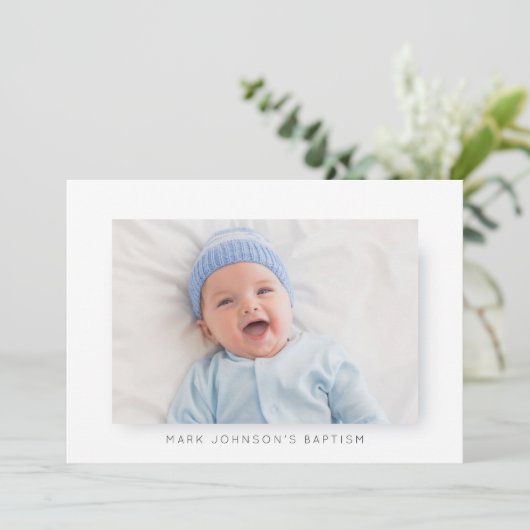 Eenvoudige en Moderne Uitnodiging van het Fotodoop (Staand voorkant)