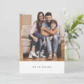 Eenvoudige familiefoto We hebben het nieuwe thuisa Aankondiging (Staand voorkant)