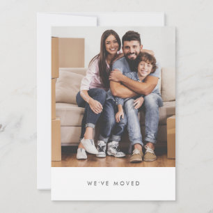 Eenvoudige familiefoto We zijn verhuisd naar nieuw Aankondiging