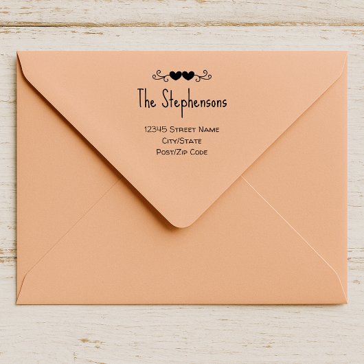 Eenvoudige familienaam Handgeschreven stijl Harten Zelfinktende Stempel