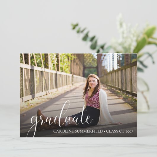 Eenvoudige foto Elegant Script Graduparty Kaart (Staand voorkant)