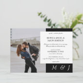 Eenvoudige foto elegante zwart-wit bruiloft kaart (Staand voorkant)