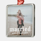 Eenvoudige foto Moderne Eerste Kerstmis Getrouwd Metalen Ornament (Links)