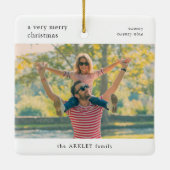 Eenvoudige foto van de prettige kerstminima uit de keramisch ornament (Achterkant)