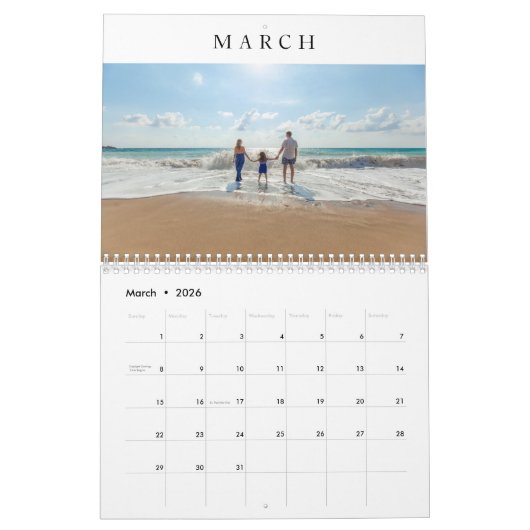 Eenvoudige foto van een moderne, minimale whitepap kalender (Mar 2026)