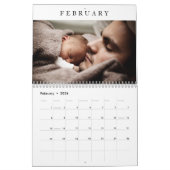 Eenvoudige foto van een moderne, minimale whitepap kalender (Feb 2026)