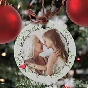 Eenvoudige foto Winter Rode Kardinaal Groene Krans Keramisch Ornament