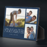 Eenvoudige fotocollage beste papa ooit marineblauw fotoplaat<br><div class="desc">Eenvoudige en unieke vaderdag foto keepsake plaque met 3 foto's van jou met een typografie tekst gemengd met script en serif tekst hieronder die zegt "beste vader ooit." De kleur van de achtergrond is marineblauw.</div>
