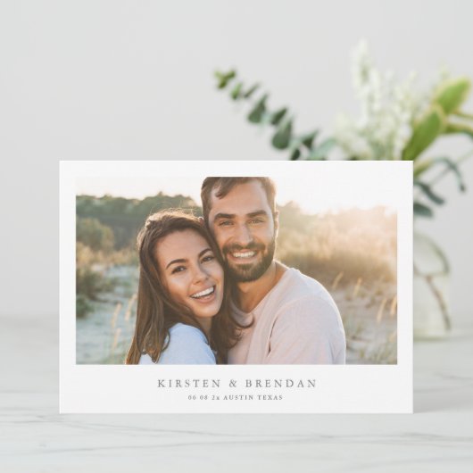 Eenvoudige fotocollage bruiloft save the date (Staand voorkant)