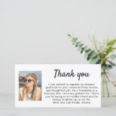 Eenvoudige fotoverjaardag bedankkaart (Staand voorkant)