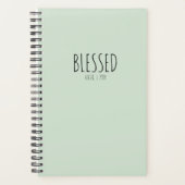 Eenvoudige, gebluste breedtegraad met briefing in planner (Voorkant)