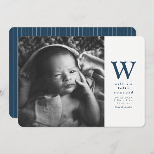 Eenvoudige geboorte van blauw initiaal aankondiging