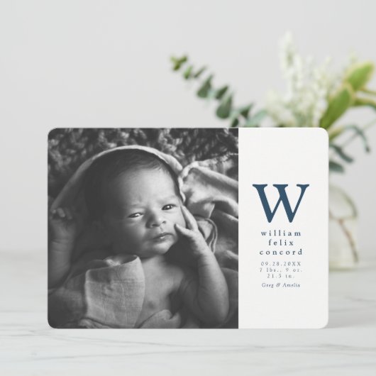 Eenvoudige geboorte van blauw initiaal aankondiging (Staand voorkant)