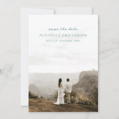 Eenvoudige gedempte blauwe foto elegante bruiloft save the date (Voorkant)