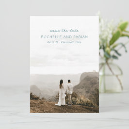 Eenvoudige gedempte blauwe foto elegante bruiloft save the date