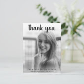 Eenvoudige gedurfde typografie Modern Afstuderen Briefkaart (Staand voorkant)