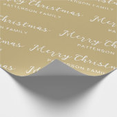 Eenvoudige Gold Merry-kerstfamilienaam Cadeaupapier (Hoek)