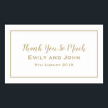 Eenvoudige gouden typografie en Lijst bruiloft gun Rechthoekige Sticker<br><div class="desc">Handige stickers voor uw huwelijksgunsten om het Minimalist Gold-collectie te evenaren. Personaliseer de tekst eenvoudig en u kunt de achtergrond- en tekstkleuren wijzigen als u dat wenst.</div>