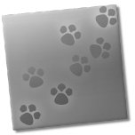 Eenvoudige grijze dierenpootafdruk tegeltje<br><div class="desc">Schattige Wit Grijs Dierenpootjes Prints Patroon. Deze schattige kleine dierenprint is geweldig voor dierenliefhebbers overal of zelfs voor een dierenarts kantoor,  hondenverzorger of een hondenwas. Beschikt over een lichtgrijze achtergrond en donkerdere grijze pootafdrukken in een verspreid patroon.</div>