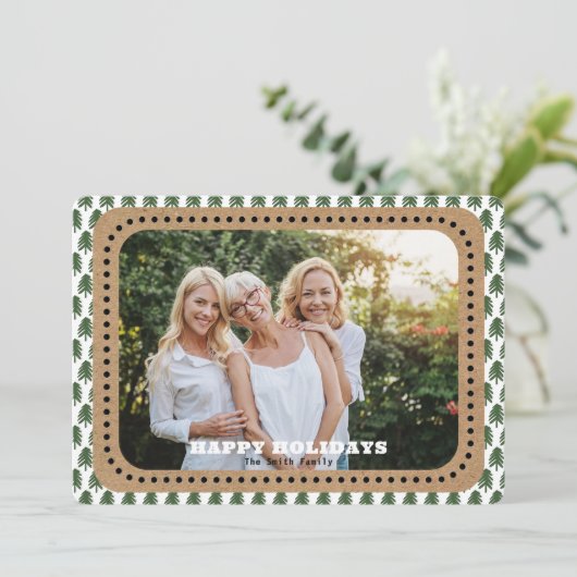 Eenvoudige groene en witte kerstboom achterste tek feestdagenkaart (Staand voorkant)