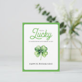 Eenvoudige groene Shamrock Luck Happy St Patricks Feestdagenkaart (Staand voorkant)