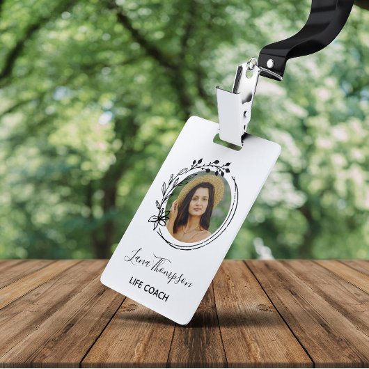 Eenvoudige hand getrokken krans profiel foto badge