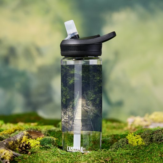 Eenvoudige hangbrug over de Idrijca, handschoen Waterfles (Buiten)