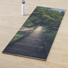 Eenvoudige hangbrug over de Idrijca, handschoen Yogamat