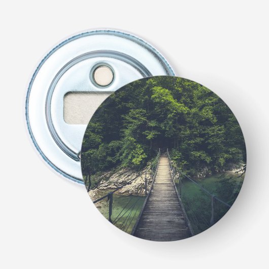 Eenvoudige hangbrug over rivier Idrijca, Slovenië Button Flesopener (Voorkant)
