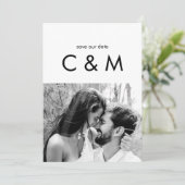 Eenvoudige hedendaagse foto B/W Sla onze datum op Save The Date (Staand voorkant)