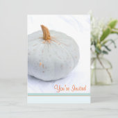 Eenvoudige Herfst Event Pumpkin Modern Invitation Kaart (Staand voorkant)