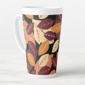 Eenvoudige herfst laat donker latte mok (Linkerhoek)