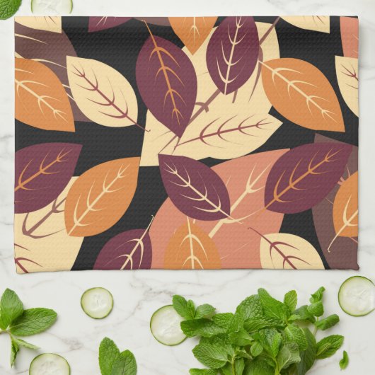 Eenvoudige herfst laat donker theedoek (Gevouwen)