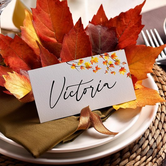 Eenvoudige herfstbladeren plaatskaartje