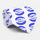 Eenvoudige herstelslogan-offerte in blauw houden stropdas (Opgerold)