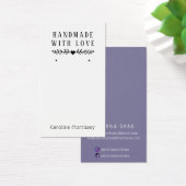 Eenvoudige juwelen die Paarse Kaart weergeven (Bureau)