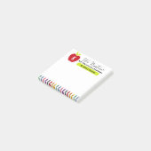 Eenvoudige klaslokaal van de elementaire Rode Appl Post-it® Notes (Schuin)