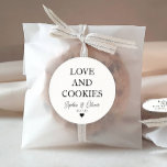 Eenvoudige Klassieke LIEFDE COOKIES Hart Bruiloft  Ronde Sticker<br><div class="desc">Een Classic Black Thank You Wedding-Sticker met "Love and Cookies" in een klassiek,  modern lettertype. U kunt het gemakkelijk personaliseren met uw namen en trouwdatum.</div>