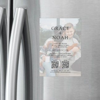 Eenvoudige klassieke typografie 2 foto QR RSVP bru Magnetische Uitnodiging