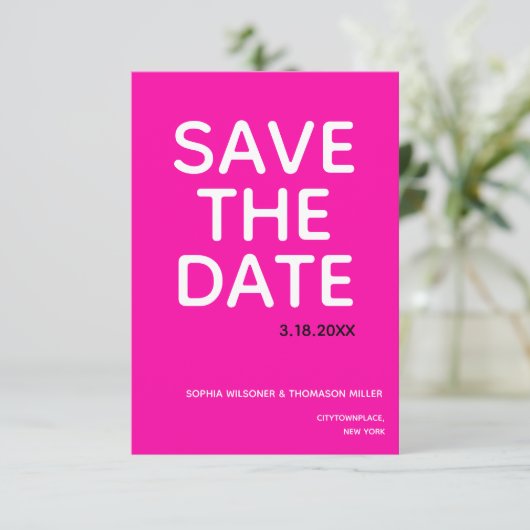 Eenvoudige Krachtige Felroze Typografie Save The Date (Staand voorkant)