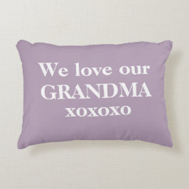 Eenvoudige Lavendel & Wit 'We houden van onze oma' Accent Kussen